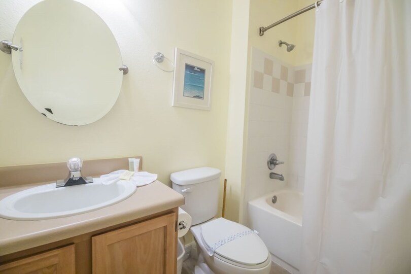 Luxury Condo with Fantastic Pool on Runaway Beach Club, Florida Condo 5979