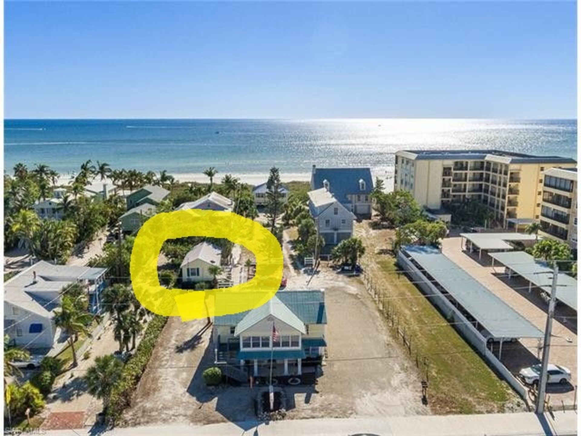Luxury Contemporary Style Cottage on Beachy Vacation, Florida Cottage 5968