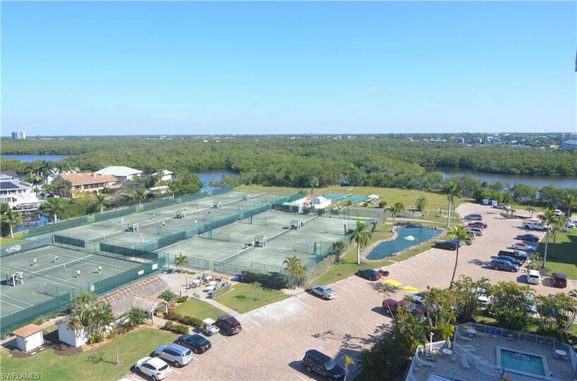 The Ultimate 1 Bedroom Condo on Bonita Beach, Florida Condo 5945