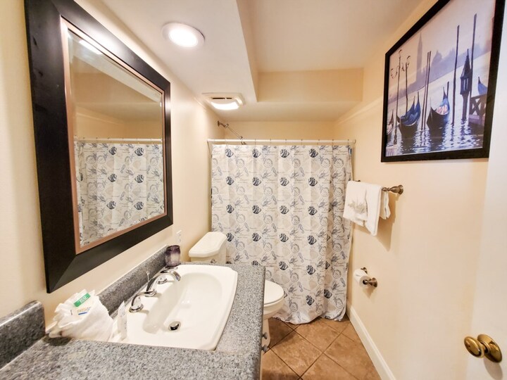 5 Star Condo in one of the most Prestigious Areas in Bonita Beach, Florida Condo 5955