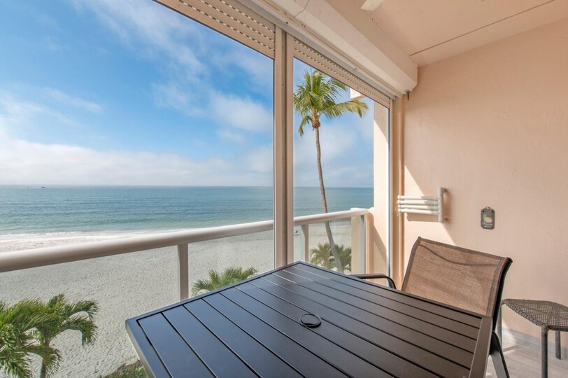 5 Star Condo in one of the most Prestigious Areas in Leonardo Arms, Florida Condo 5950