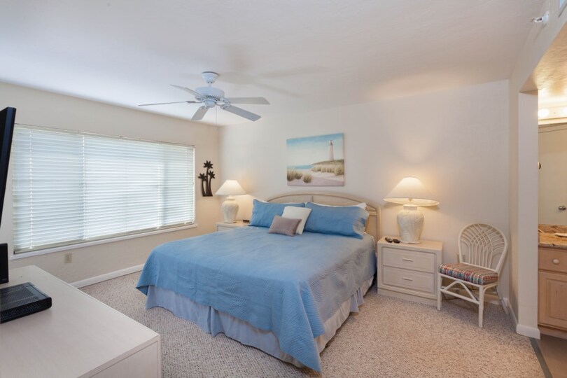 Exclusive Condo in One of  most Prestigious Resorts, Santa Maria Harbor Resort, Florida Condo 5956