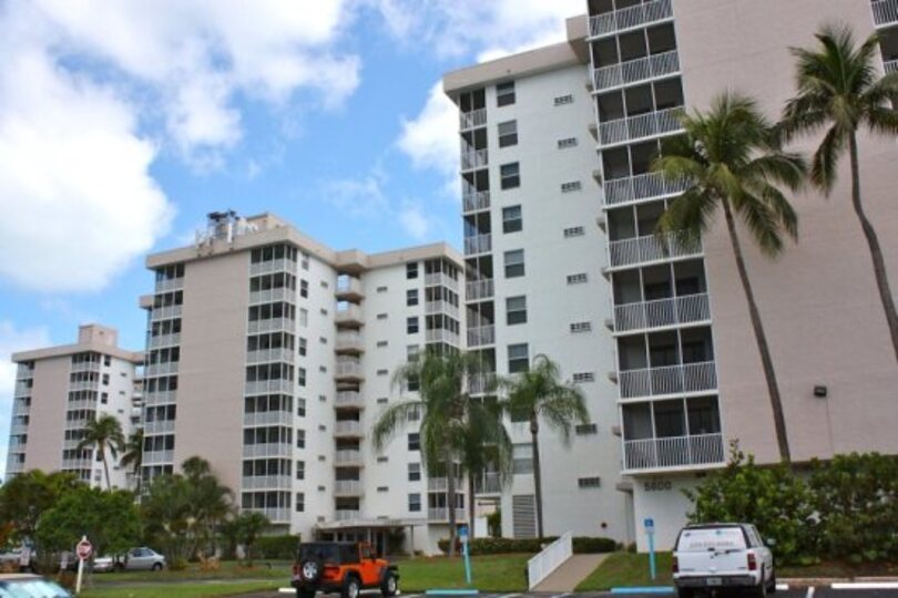 Exclusive Condo on Prestigious Resorts, Bonita Beach, Florida Condo 5958
