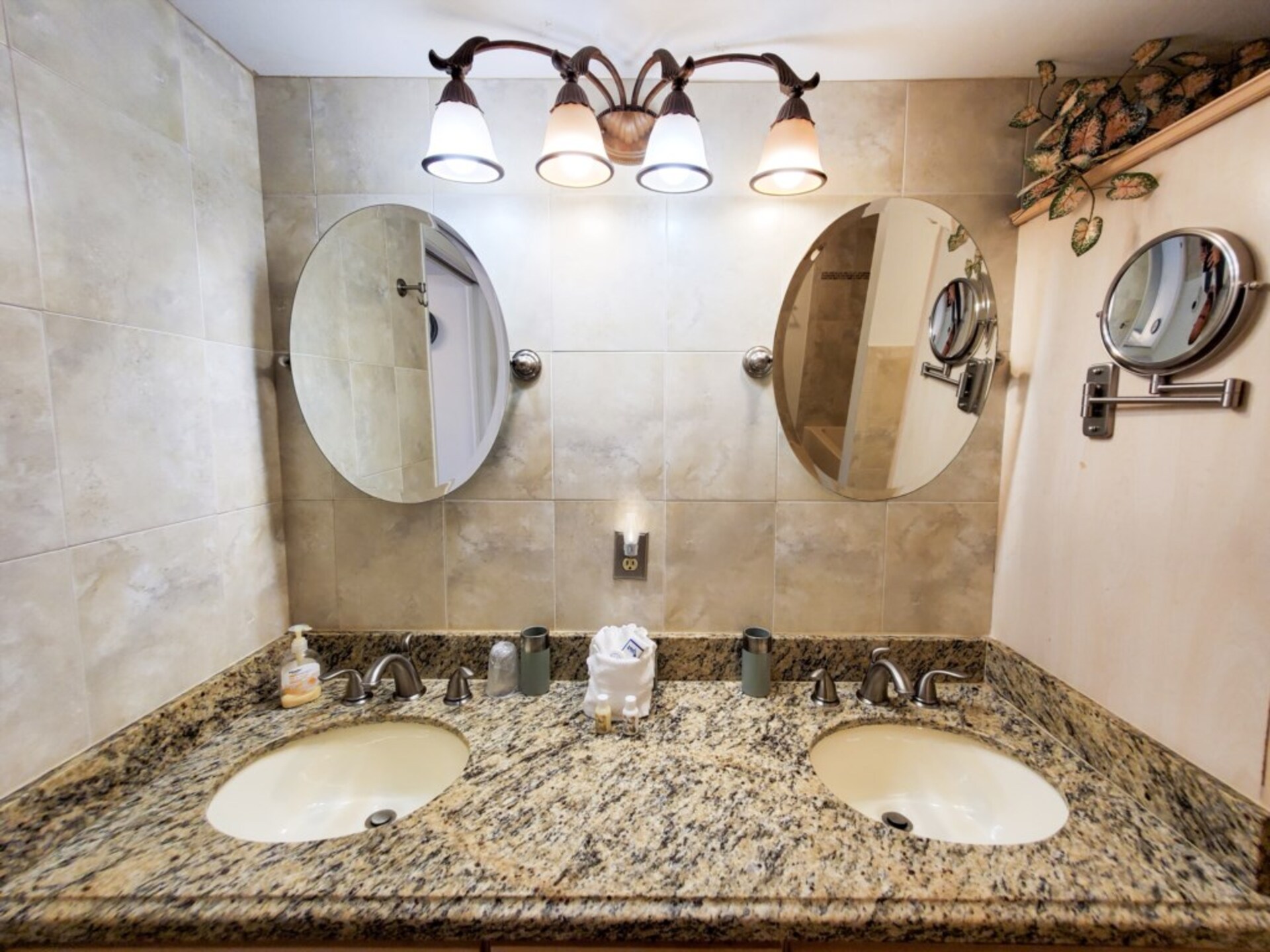 Exclusive Condo in One of most Prestigious Resorts, Santa Maria Harbor Resort, Florida Condo 5929