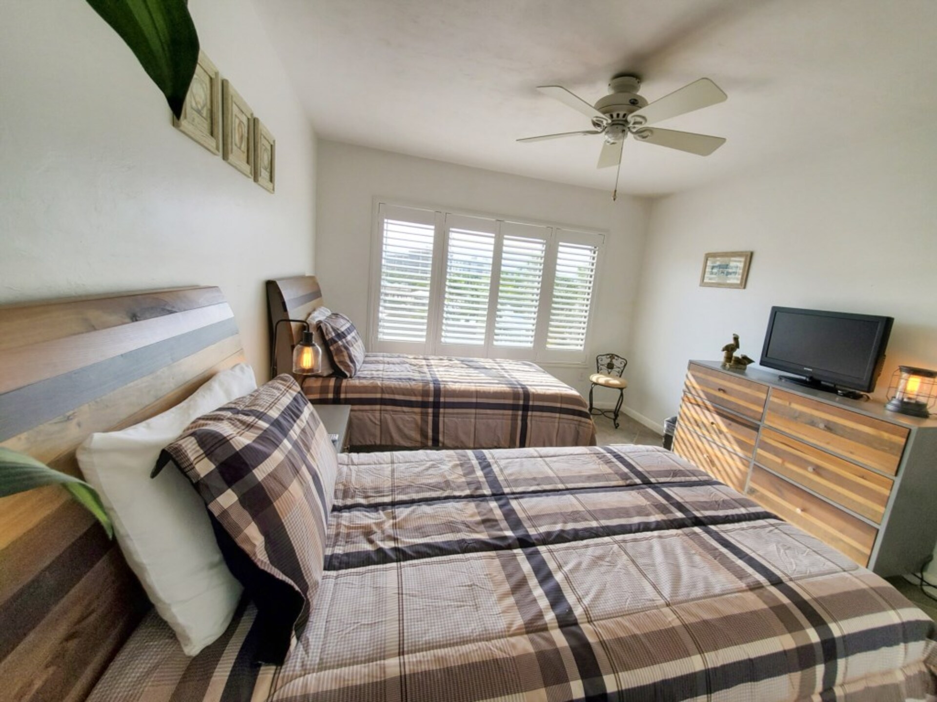 Exclusive Condo in One of most Prestigious Resorts, Santa Maria Harbor Resort, Florida Condo 5929