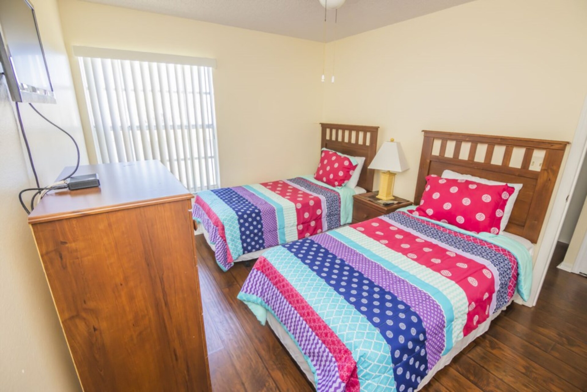 5 Star Condo on Sweetwater Club Condo, Florida Condo 6010
