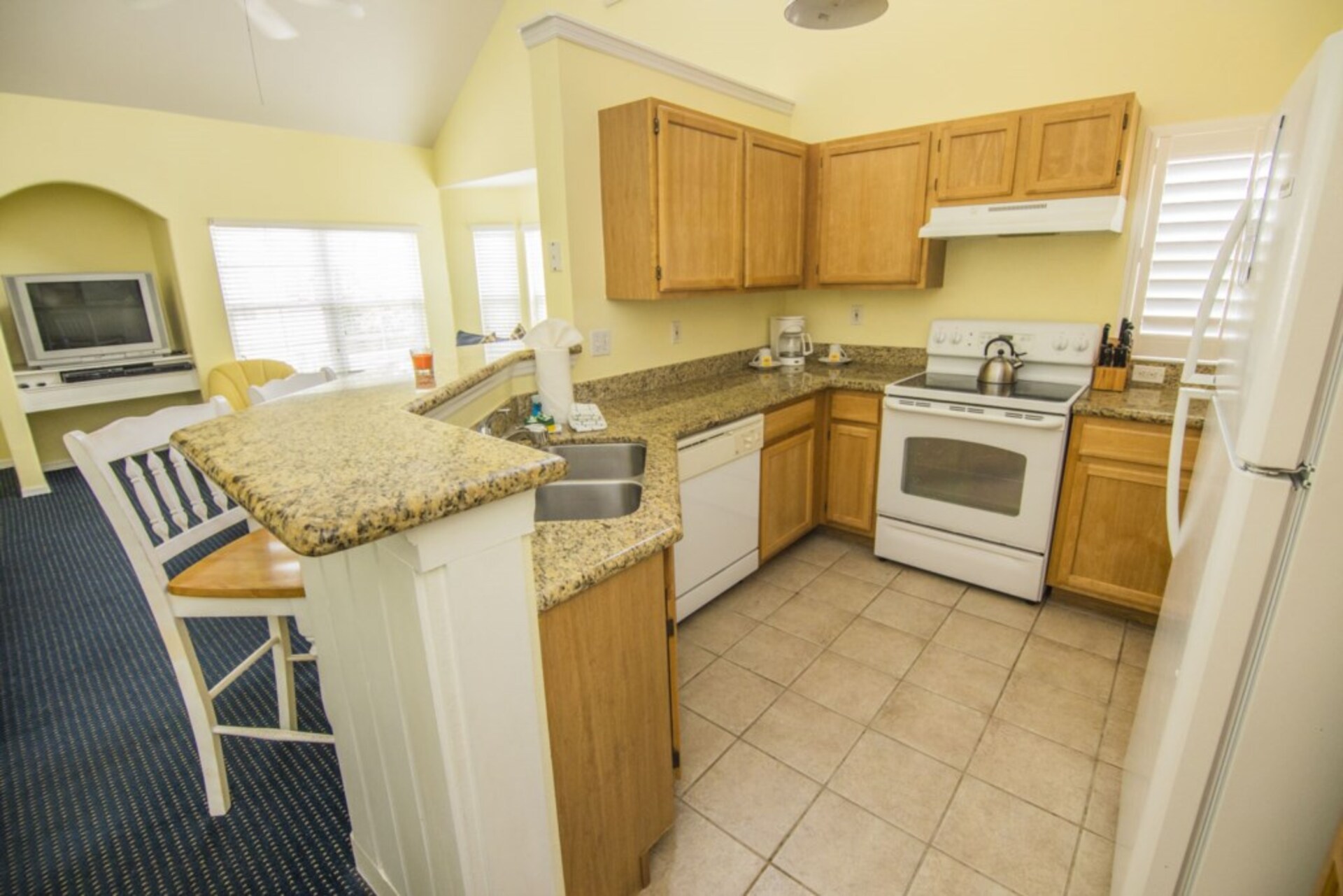 Exclusive Holiday Condo on Runaway Beach Club, minutes from Disney, Florida Condo 6015