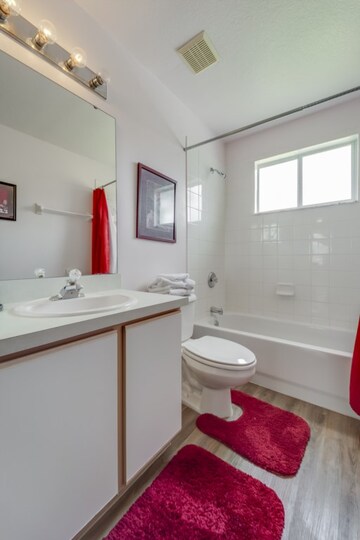 Luxury Contemporary Style Condo on Villas at Island Club, Florida Condo 6016