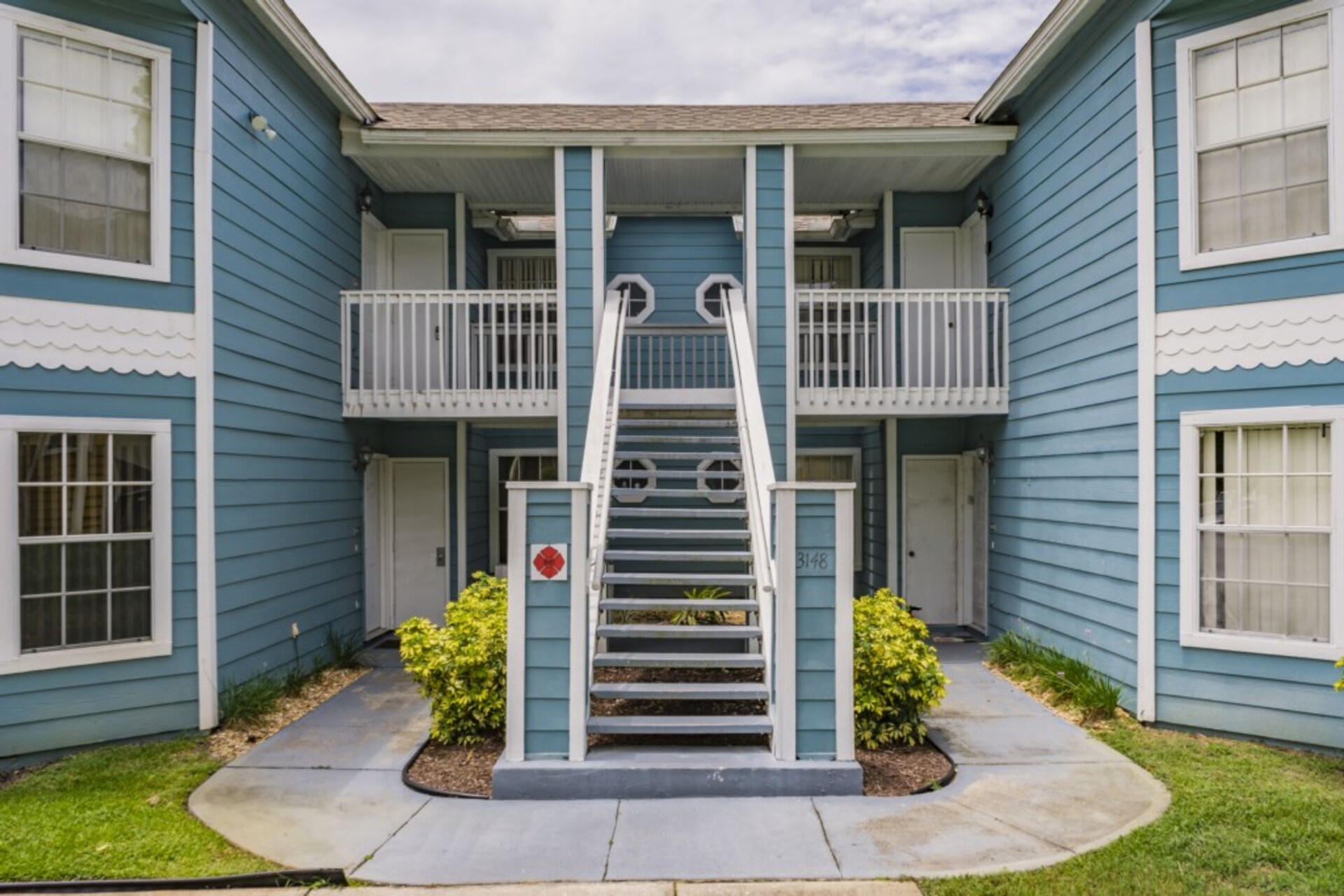 Luxury Contemporary Style Condo on Villas at Island Club, Florida Condo 6016