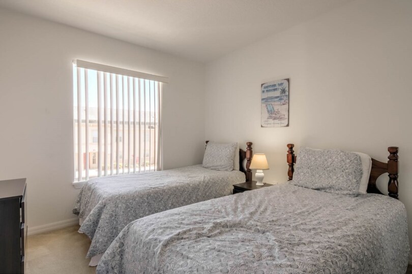 Exclusive Holiday Condo on Club Cortile, minutes from Disney, Florida Condo 6021