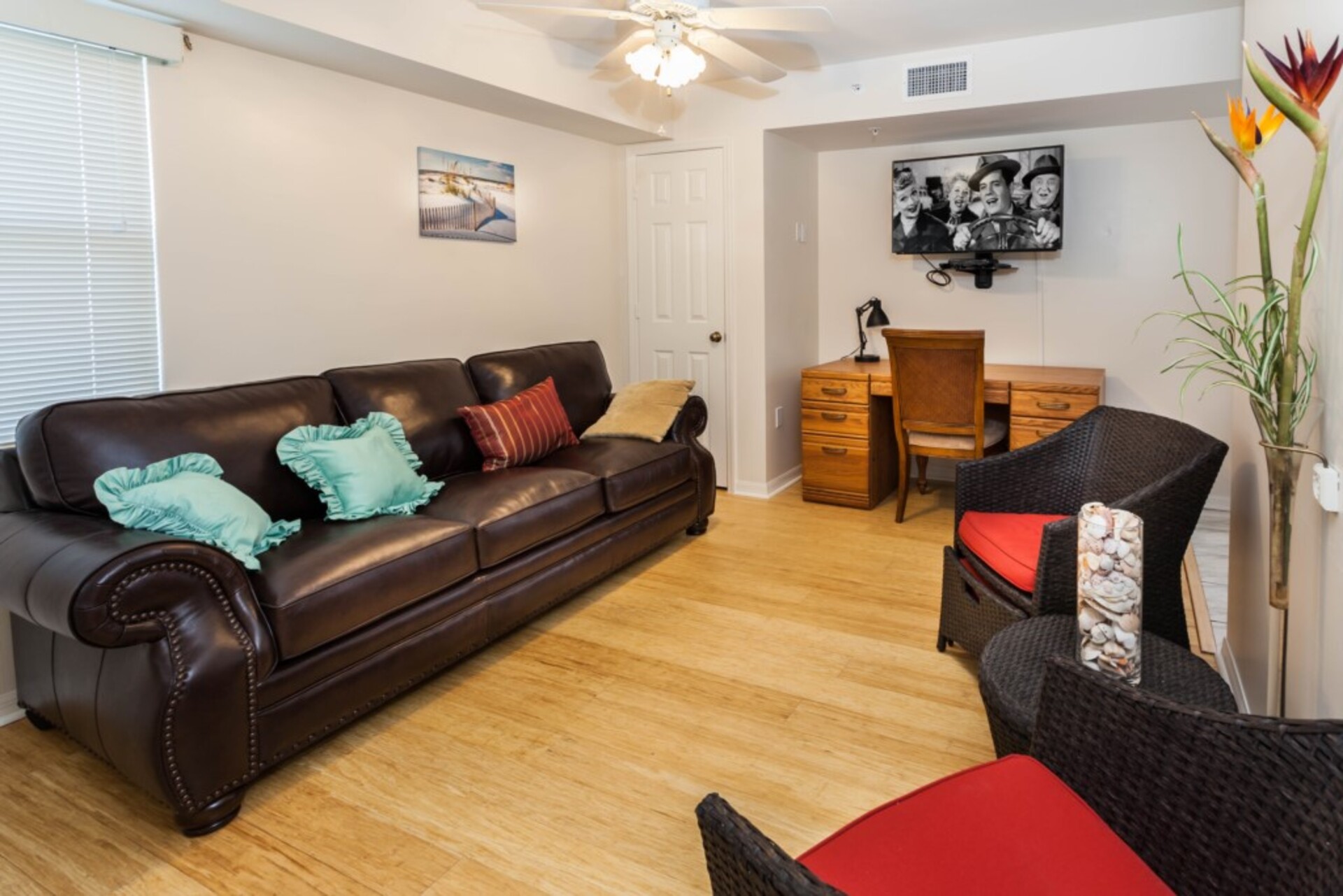 Luxury Contemporary Style Condo on Hibiscus Point, Florida Condo 5933
