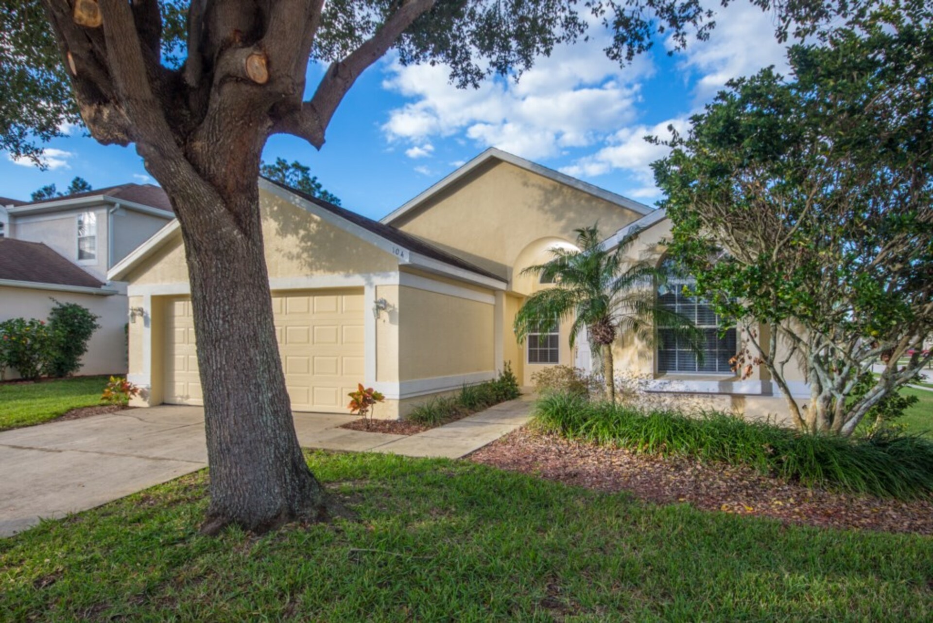 Luxury Contemporary Style Villa on Highlands Reserve Resort, Florida Villa 6045