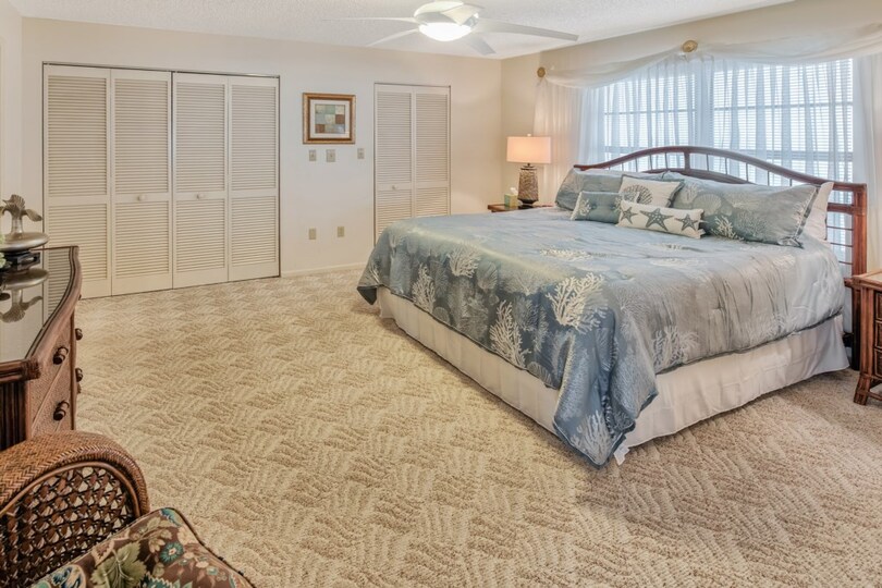 The Ultimate Beachfront 3 Bedroom Villa, Florida Villa 5926