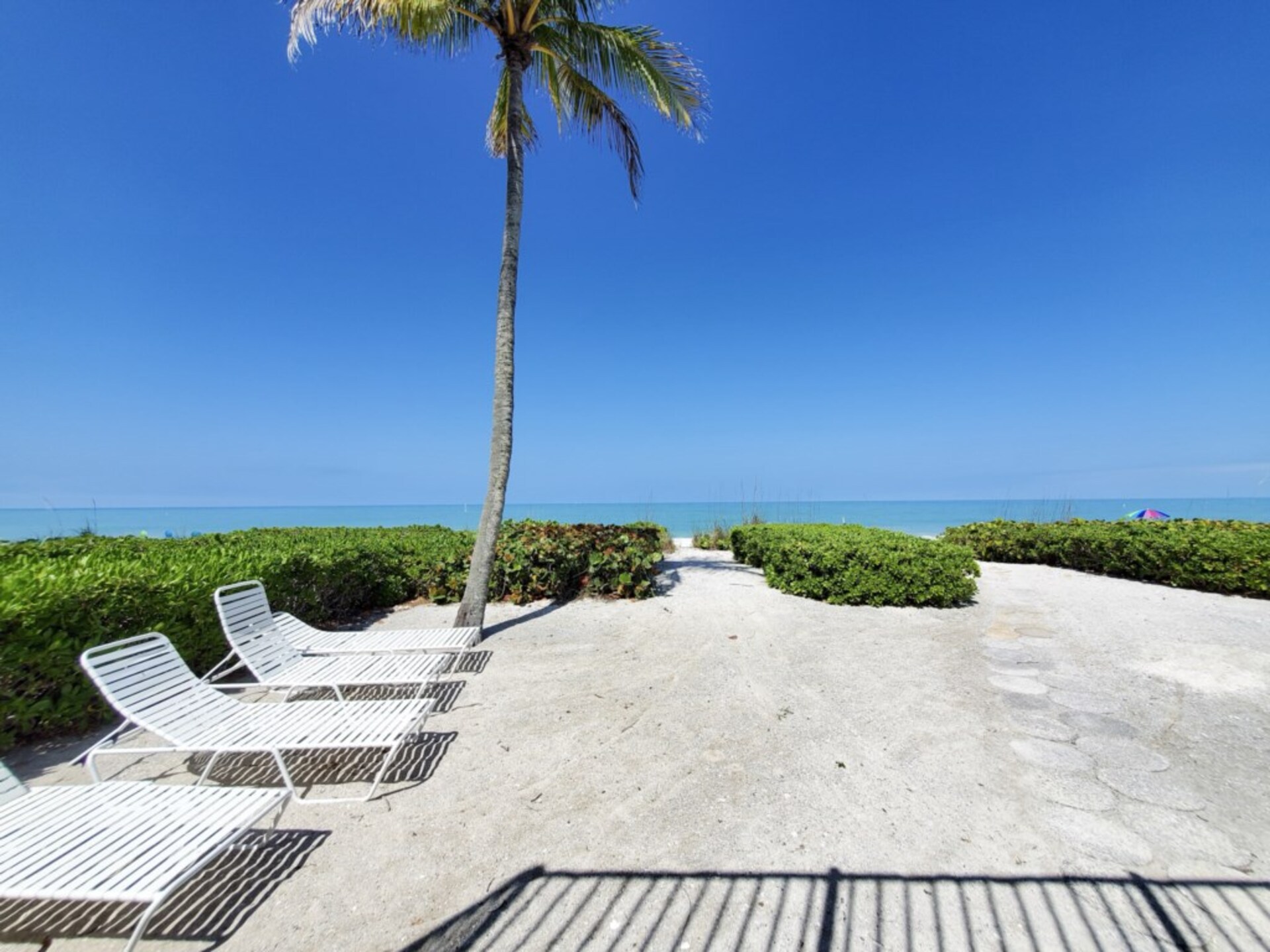 The Ultimate Beachfront 3 Bedroom Villa, Florida Villa 5926