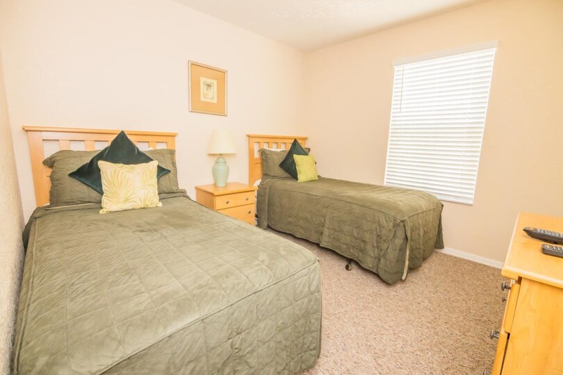 5 Star Townhouse in one of the most Prestigious Areas in Regal Palms Resort, Florida Townhouse 4070