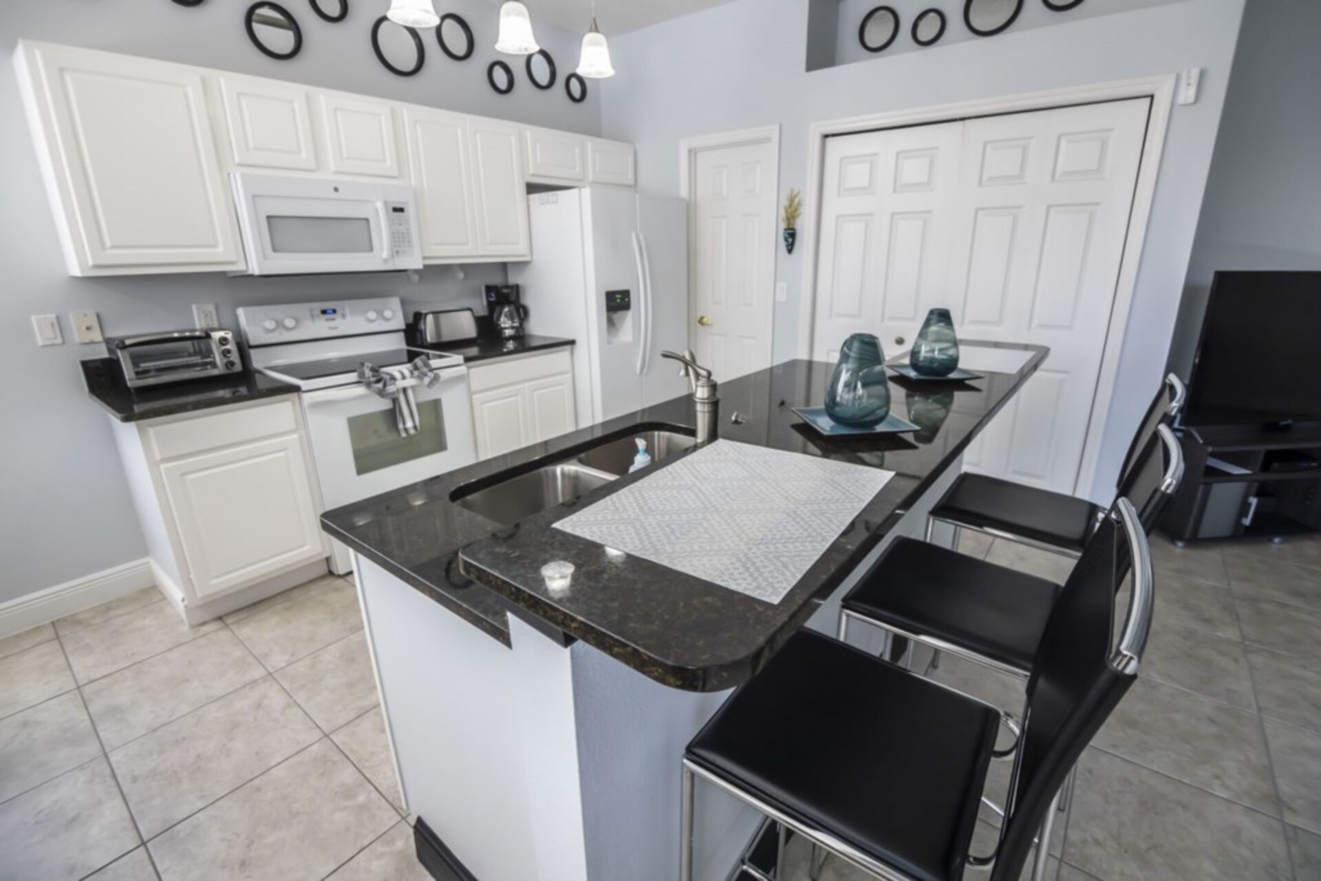 Exclusive Holiday Villa on Calabay Parc at Tower Lake, minutes from Disney, Florida Villa 6054