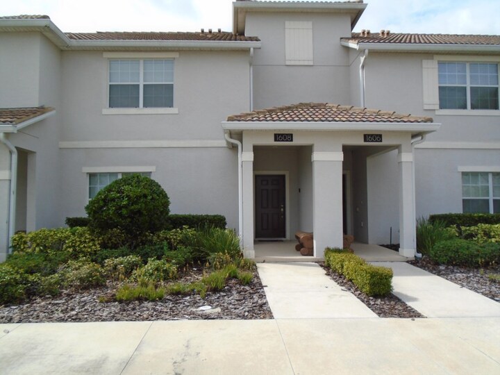 Exclusive Holiday Townhouse on Champions Gate Resort, minutes from Disney, Florida Townhouse 4084