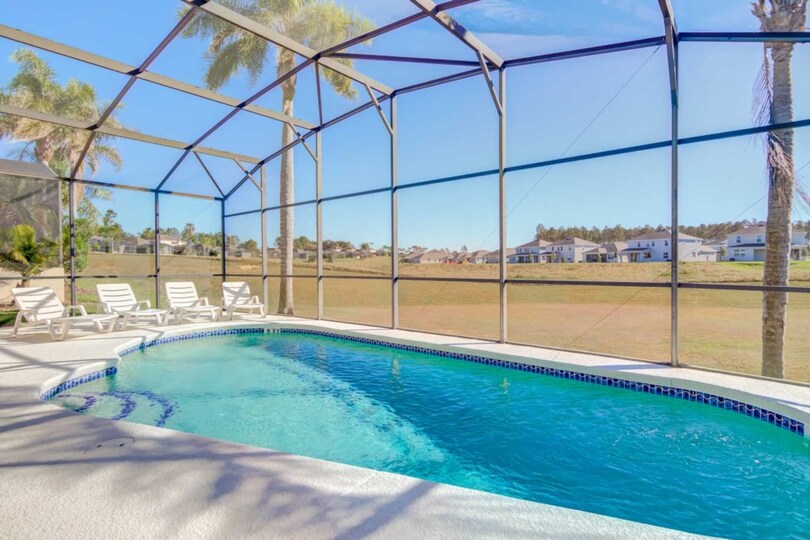 5 Star in one of the most Prestigious Areas in Calabay Parc at Tower Lake, Florida Villa 6117