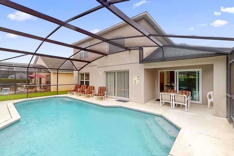 Luxury Contemporary Style Villa on Lake Berkley Resort, Florida Villa 6150