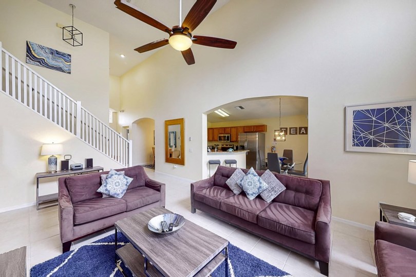 Luxury Contemporary Style Villa on Lake Berkley Resort, Florida Villa 6150