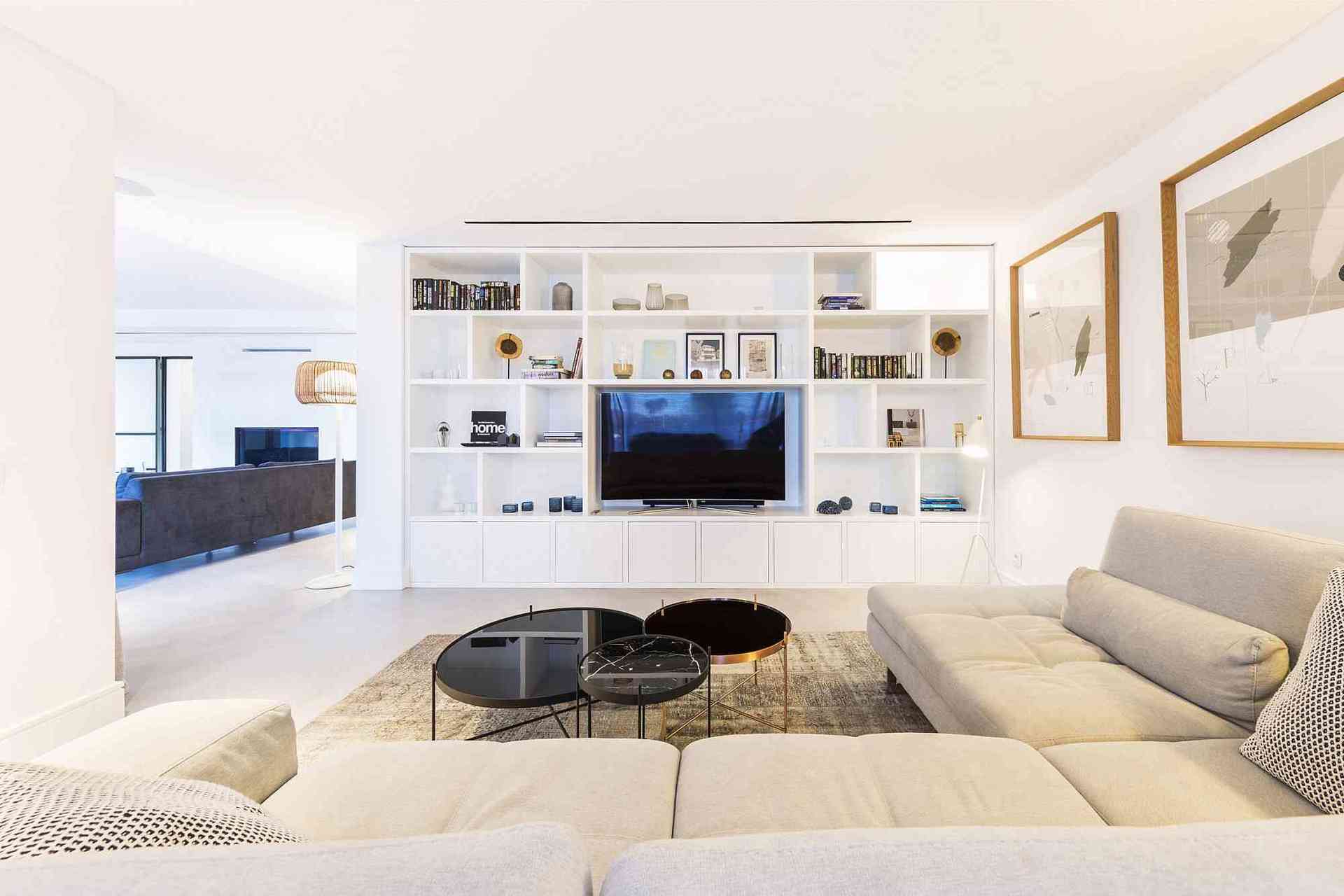 5 Star Villa Magnolia – Luxury Lakefront Retreat