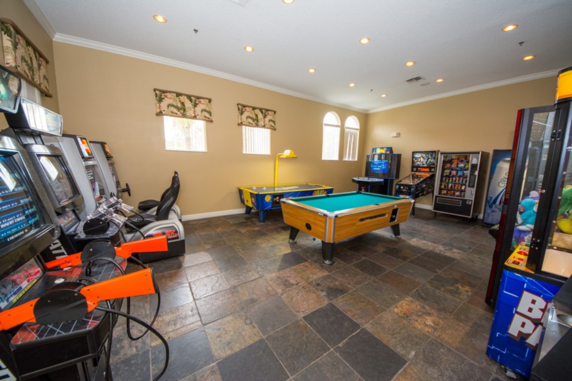 Luxury Contemporary Style Villa, Florida Villa 6198