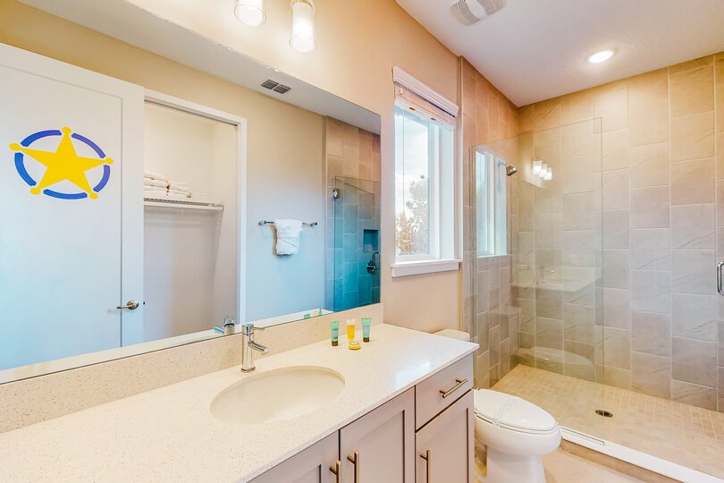 Rent this Luxury 5 Star Mansion on The Bear's Den Resort, Orlando Mansion 6125