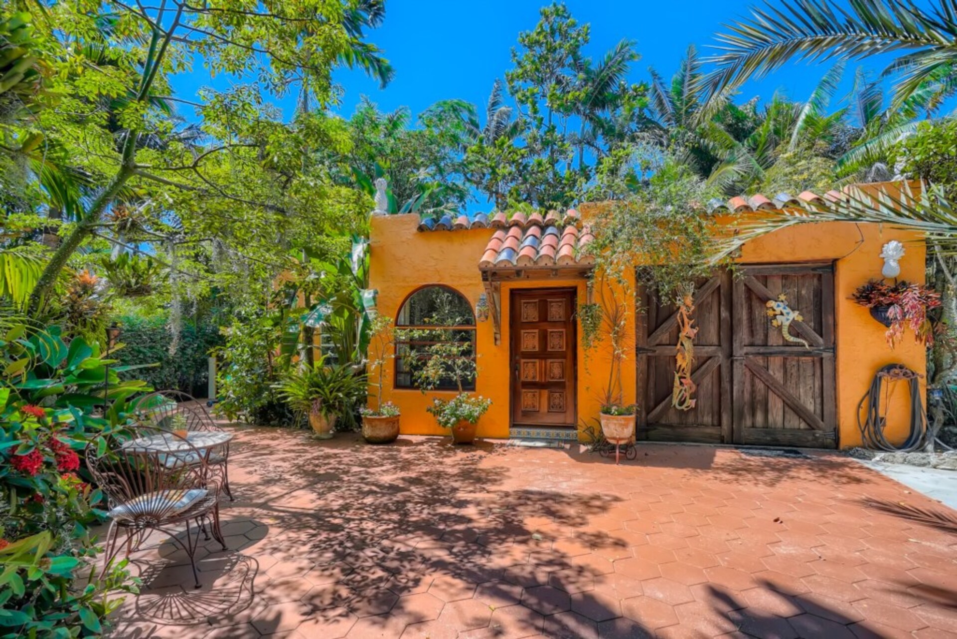 Charming Cottage Stay Near Downtown, West Palm Beach Villa 1867
