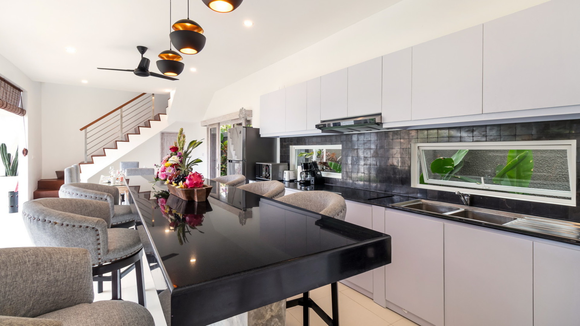 Luxurious 4BR Villa with Pool, Bali Villa 2206