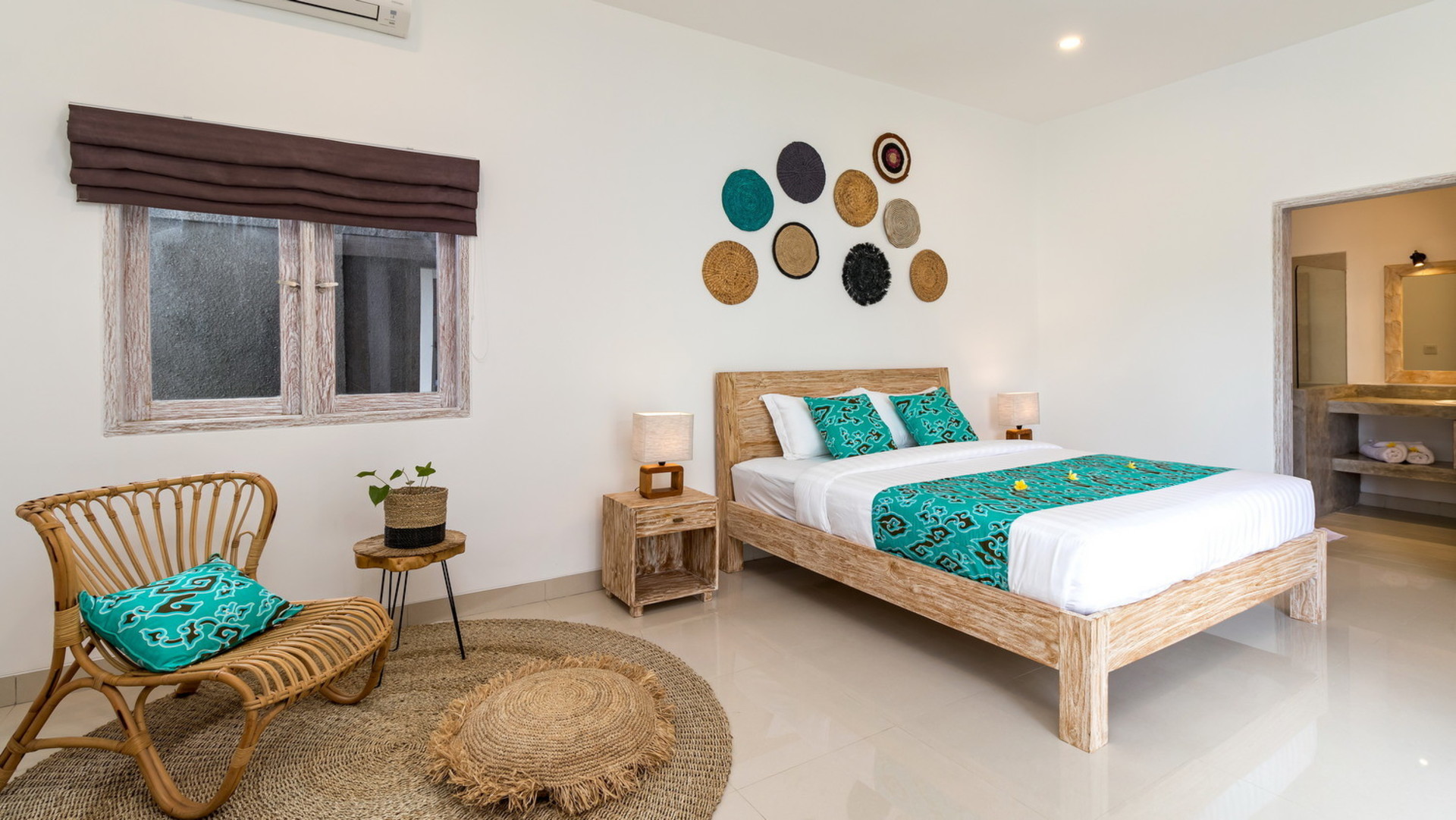 Luxurious 4BR Villa with Pool, Bali Villa 2206