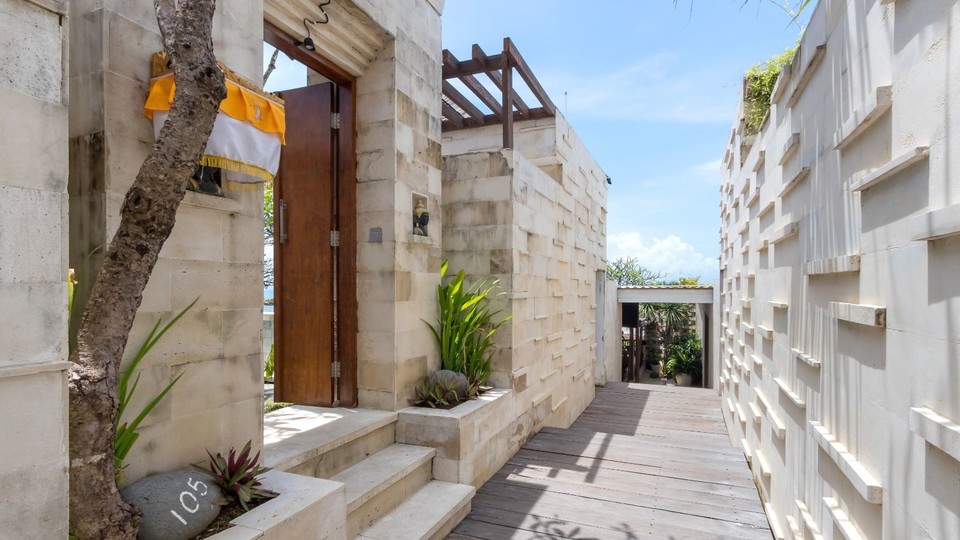 Peaceful 16BR Villa W/ Pool in Bali, Bali Villa 2209