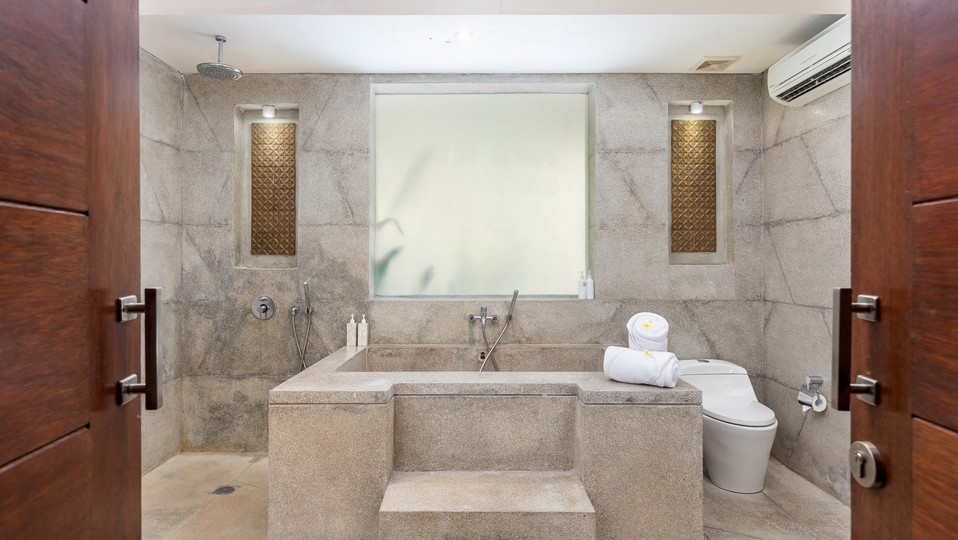 Peaceful 16BR Villa W/ Pool in Bali, Bali Villa 2209