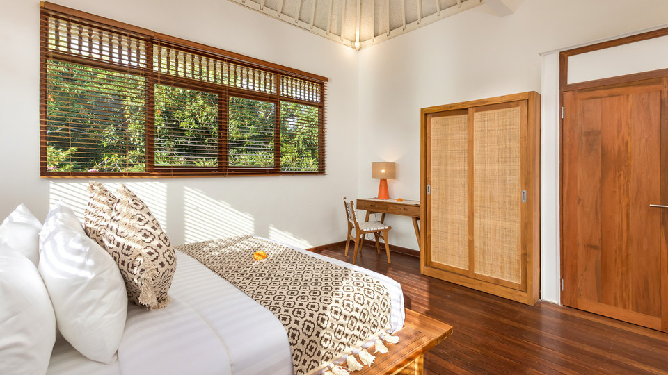 Amazing 4BR Villa With Pool in Bali, Bali Villa 2211