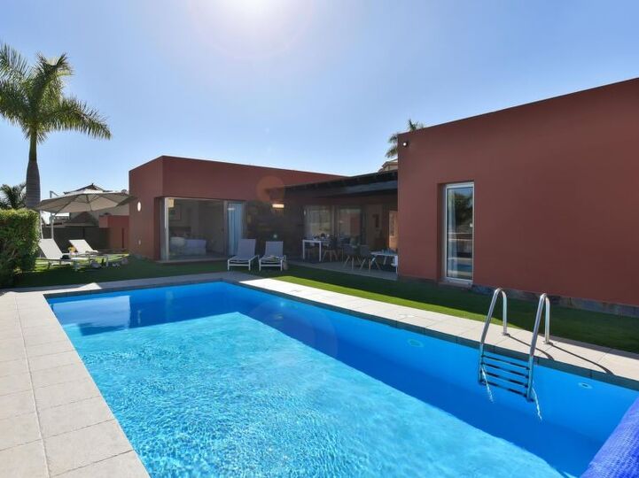 Tranquil Oasis in Canary Islands,1107, Gran Canaria, Spain