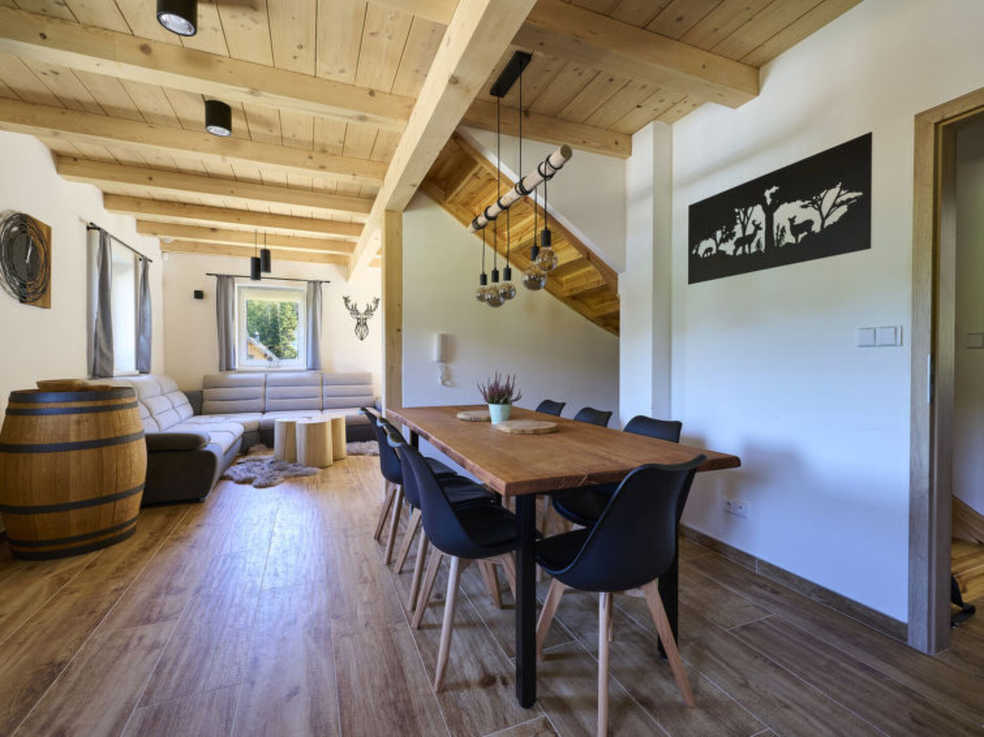 Kitchen / Dining Room