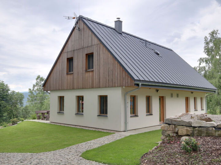 Secluded 2 Bed Villa in Liberecký; Hidden Gem,1019, Kořenov, Czech Republic