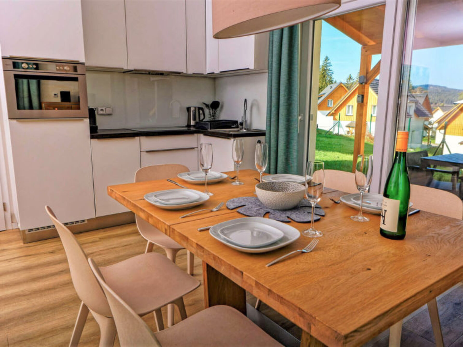 Kitchen / Dining Room