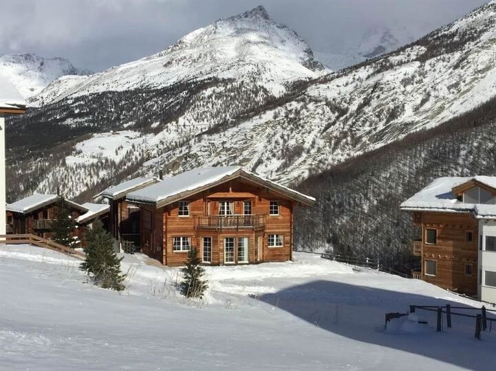 Luxurious 4 Bedroom Villa in Saas-Fee, 1273, Saas-Fee, Switzerland