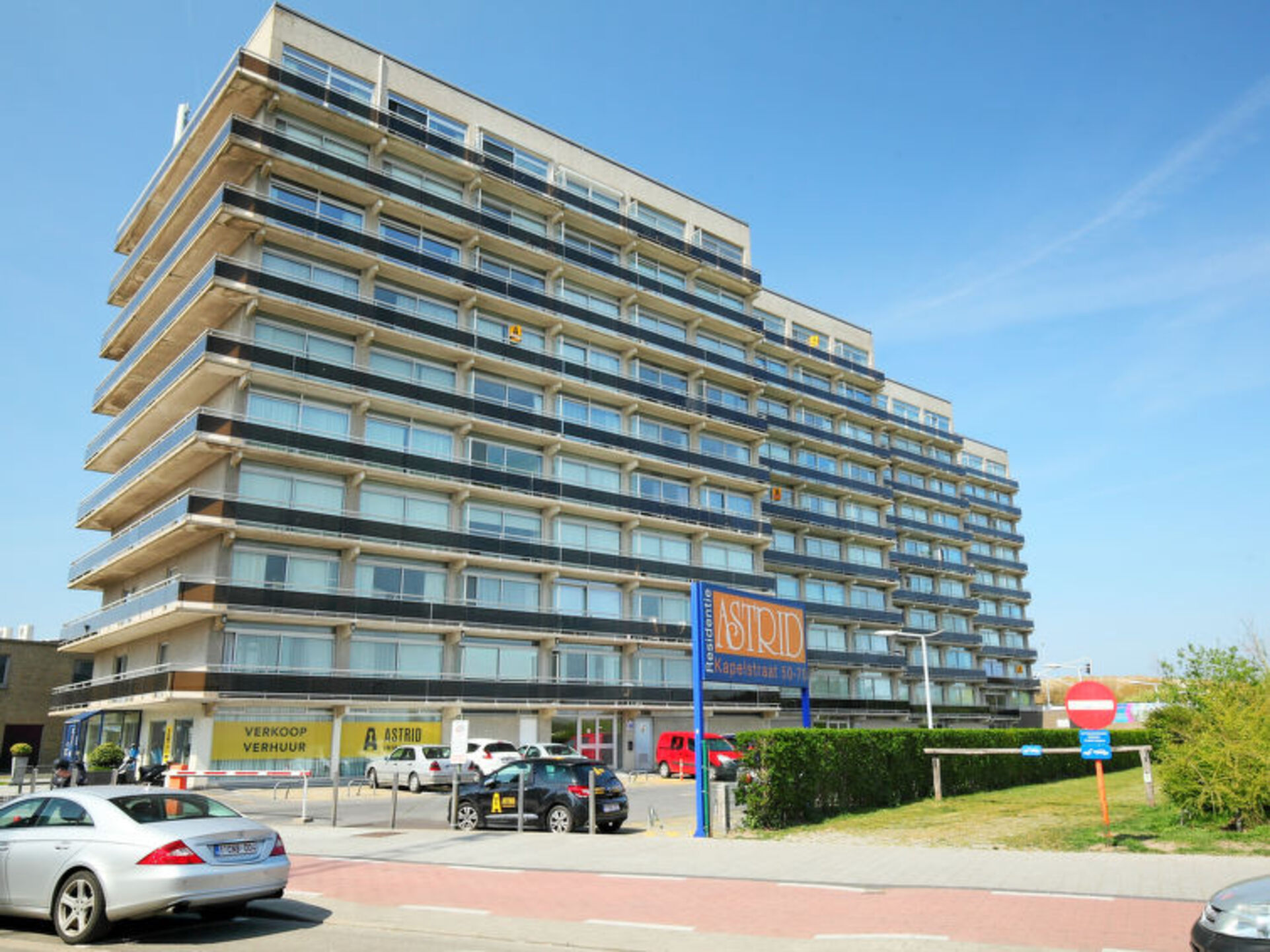 Charming Villa in Bredene, 1010