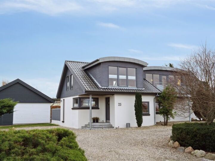 Exclusive Home in Perfect Location, Allingåbro 1008, Allingåbro, Denmark
