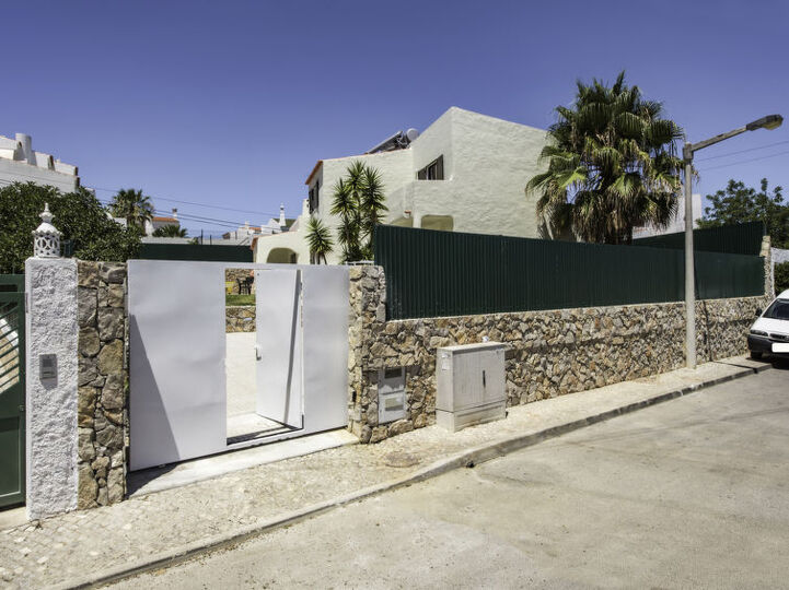 Rent Your Own Luxury Villa with 4 Bedrooms, Albufeira Villa 1172
