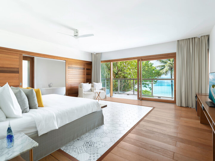 Elegant 4 Bedroom Villa in Paradise,1007