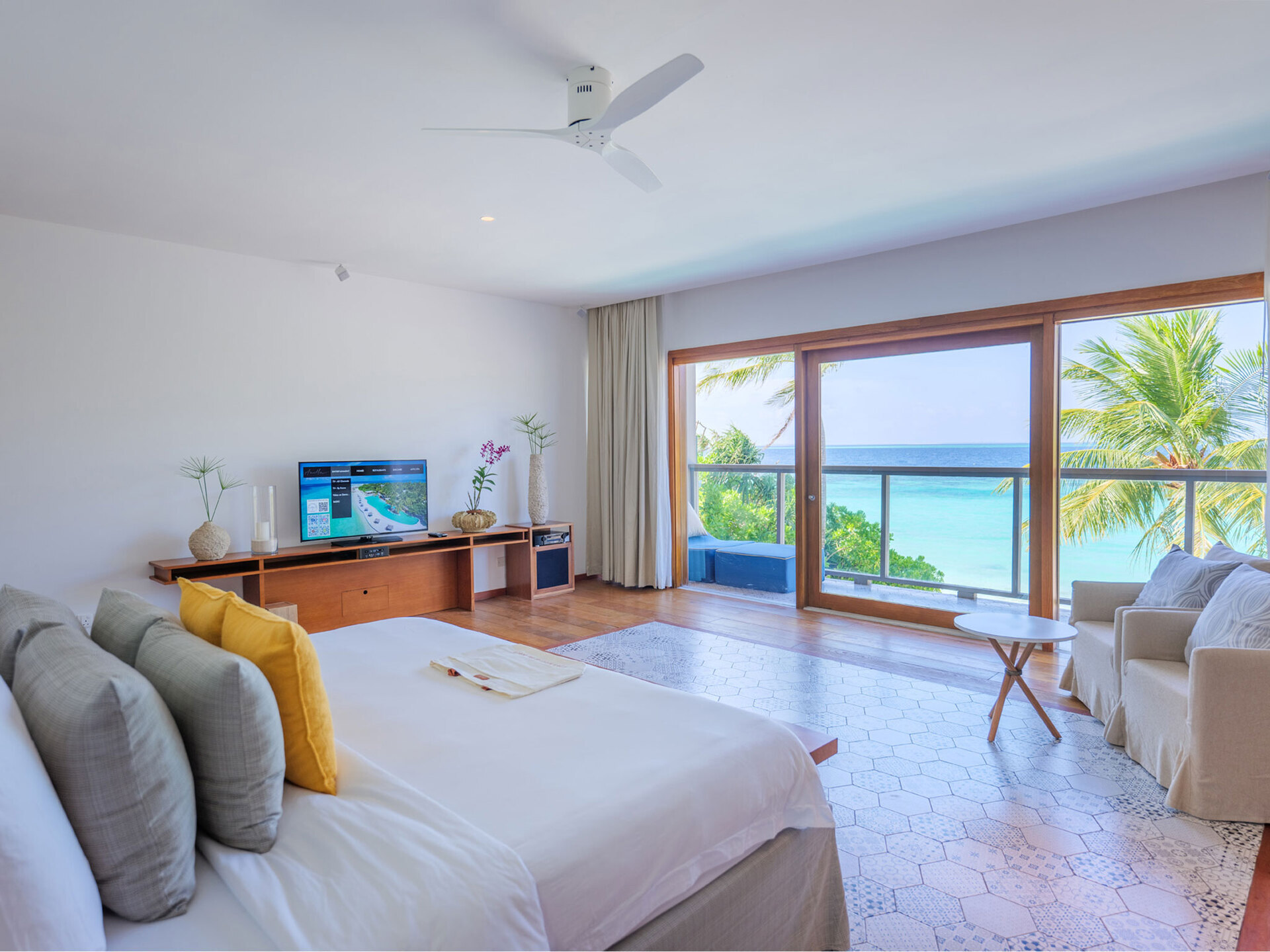 Amilla Beach Residences - 4 Bedroom - Bedroom with a view