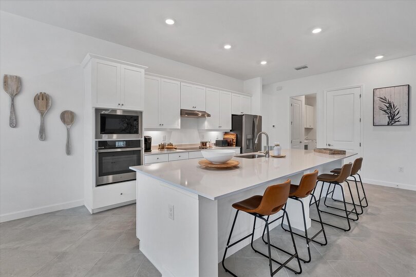 Kitchen Island Seats 4