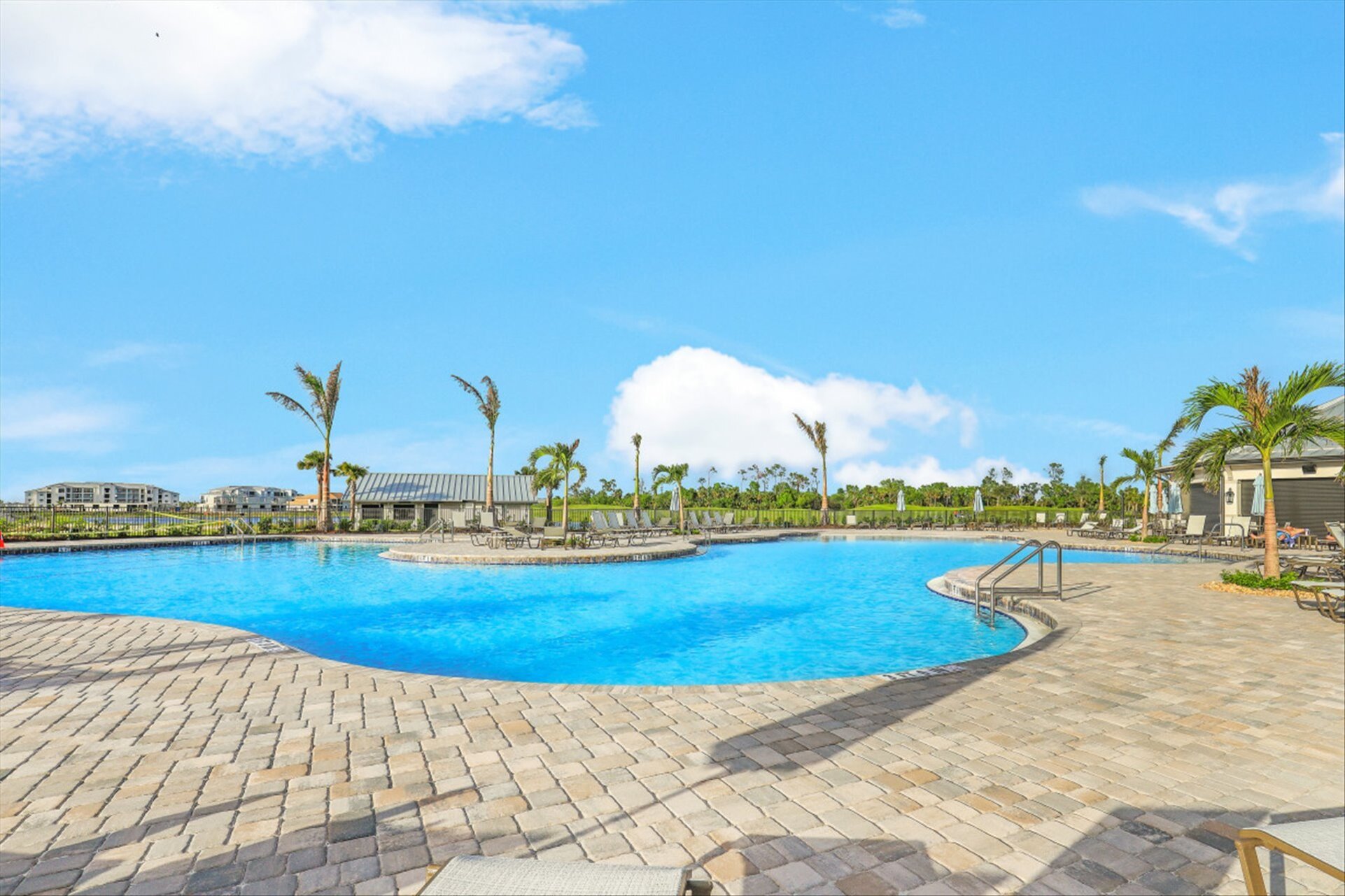 Heritage Landing Golf & Country Club - Clubhouse pool