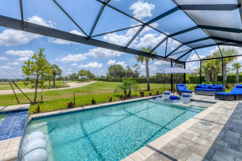 Soak up the Florida sunshine as you enjoy the sparkling private pool. Pool size: 10' x 24' x 5.5'D. Spa size: 6' x 6'