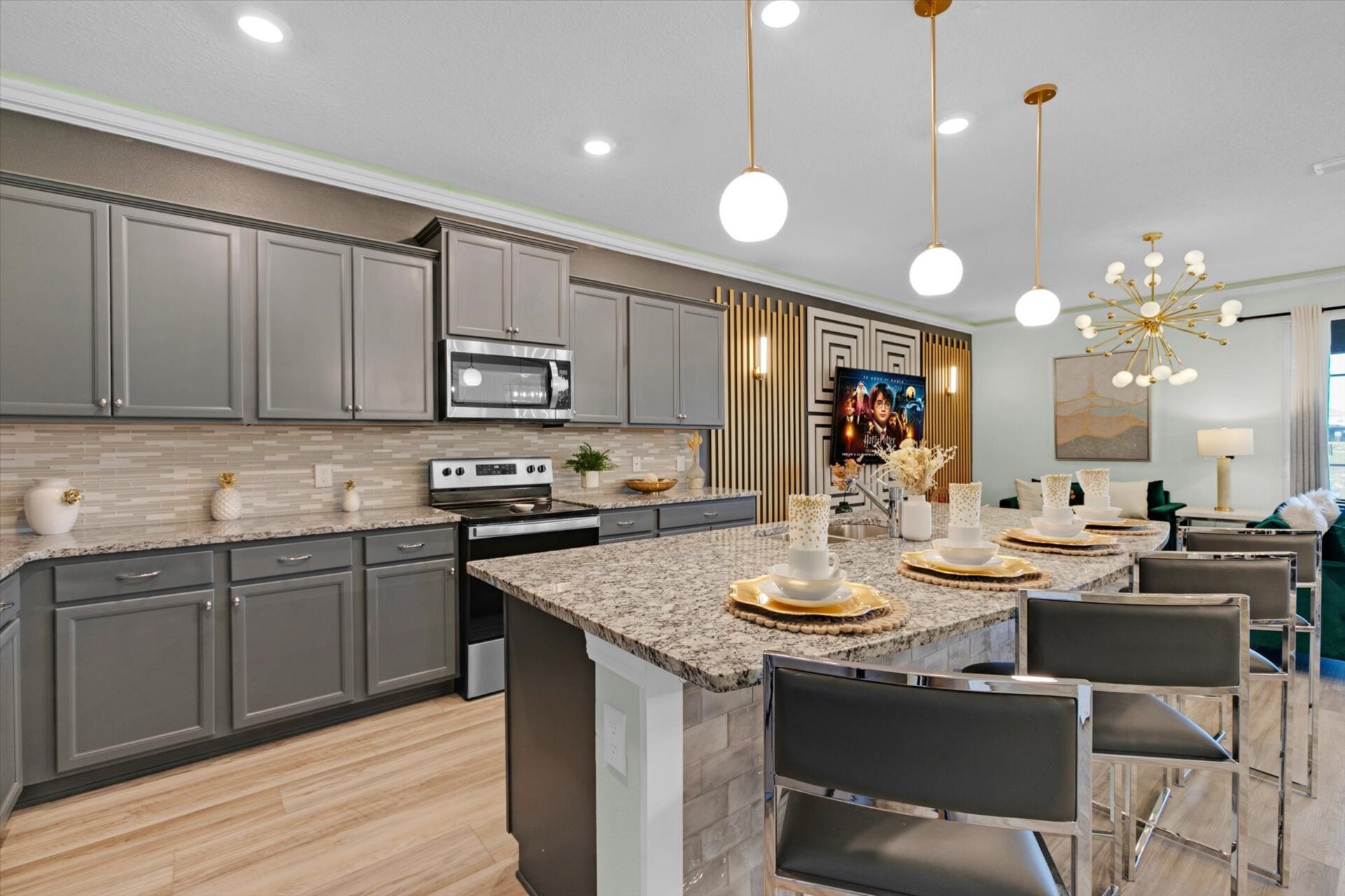 Kitchen/Breakfast Bar