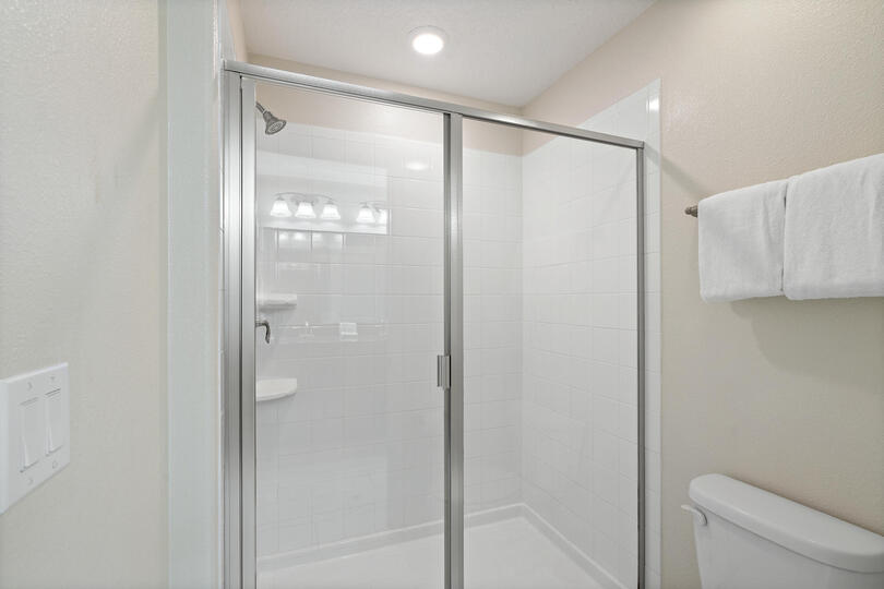 Shared Bathroom 5 Upstairs Shower