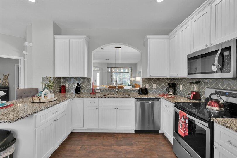Kitchen (Angle)
