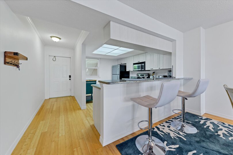Breakfast bar seating